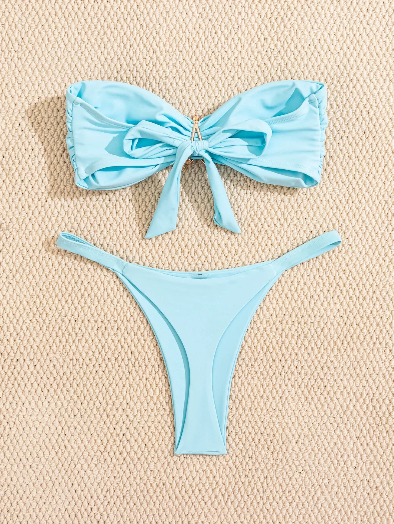 Bikini Bandeau Bleu Ciel – Élégance & Confort | YLOLYA SWIM